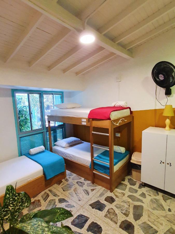 La Playa Hostel & Rooftop Medellin Exterior photo